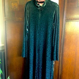 Vintage caftan/robe in teal velvet leopard print